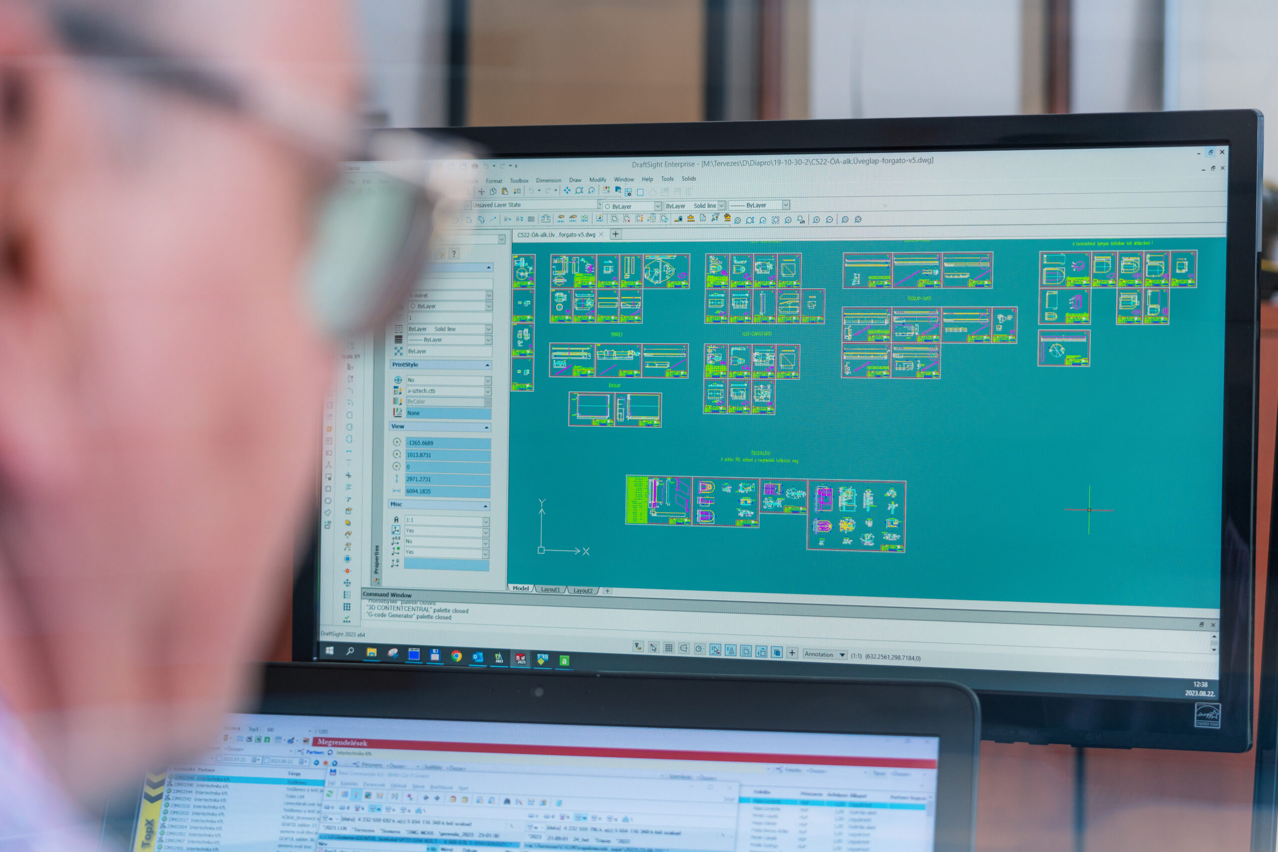 Konstruktion einer Bauteilzeichnung im CAD